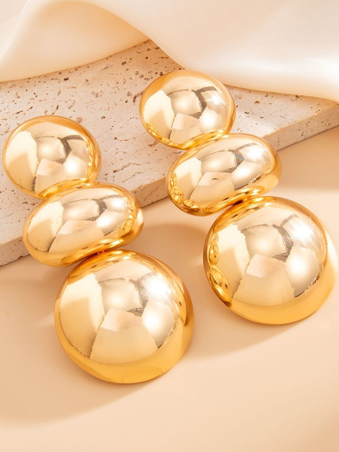 StyleCast x Revolte Women Oval Drop Earrings-picture-38