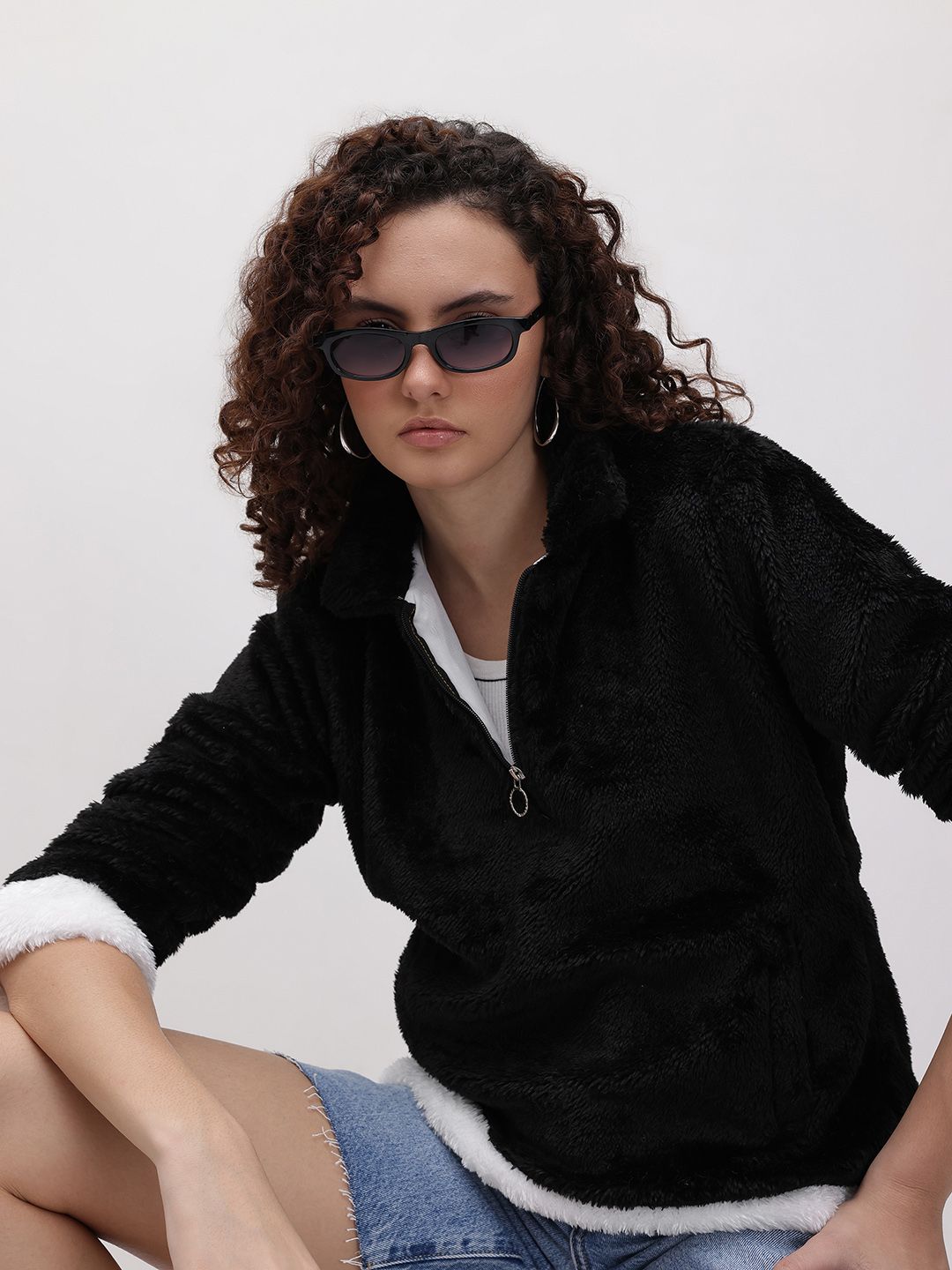 The Roadster Life Co. Contrasting Edges Faux Fur Detail Woollen Half-Zipper Pullover-picture-22