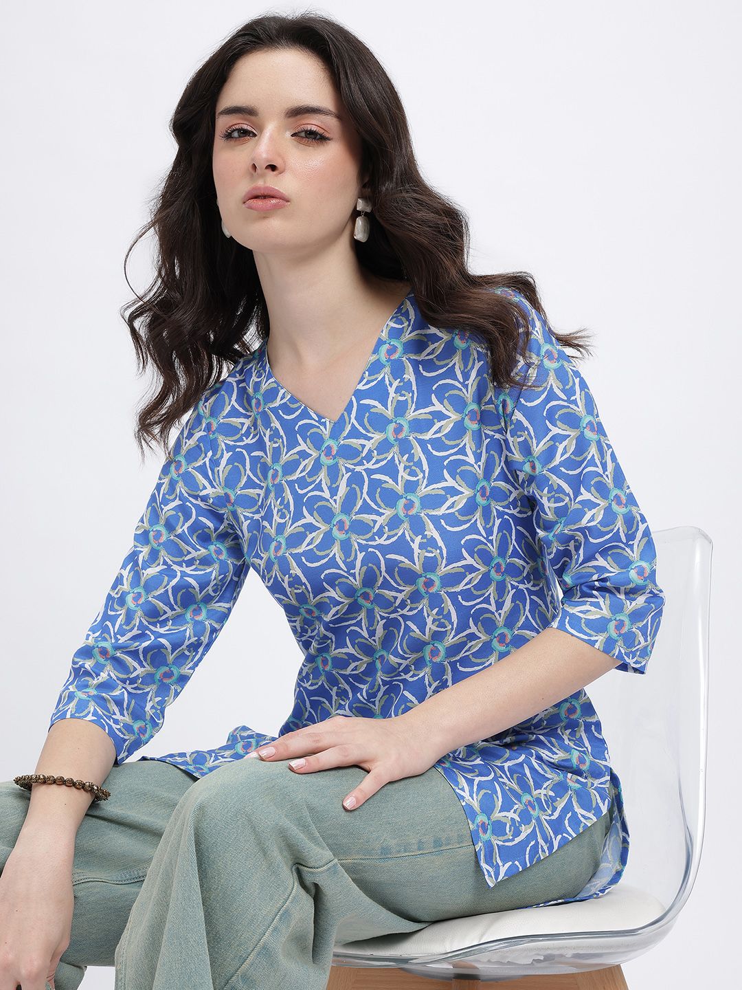 Anouk Rustic Floral Printed V-Neck Straight Kurti-picture-53