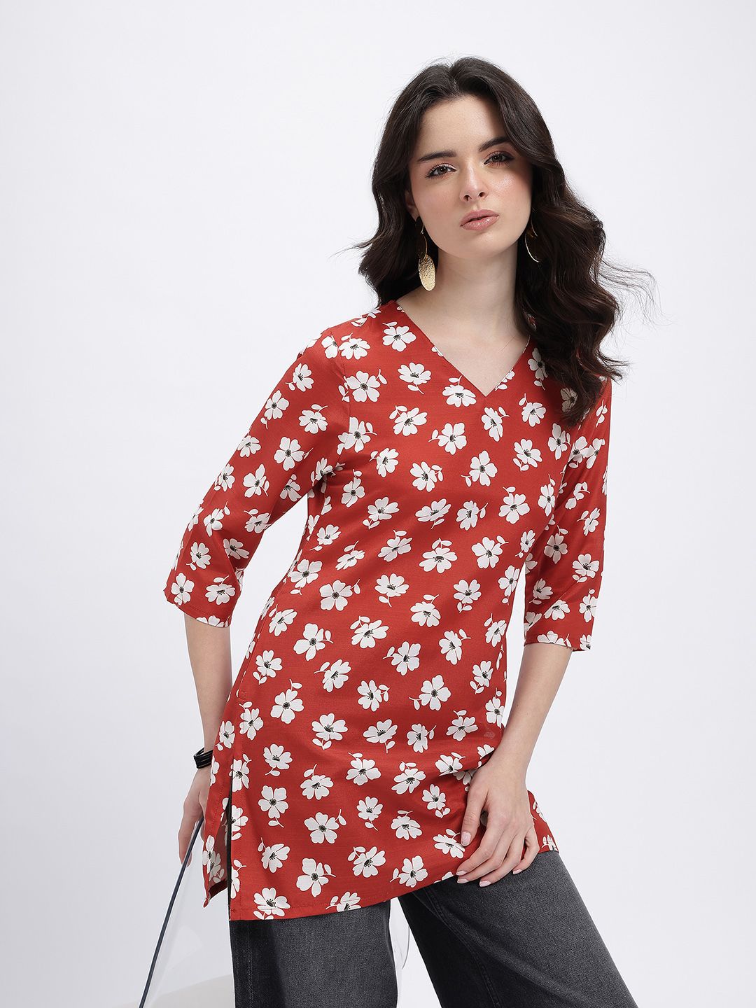 Anouk Rustic Floral Printed V-Neck Straight Kurta-picture-38