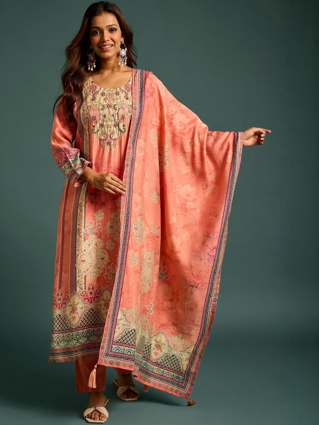 house of pataudi Anouk Women Floral Embroidered Regular Thread Work Kurta with Trousers & With Dupatta-picture-30