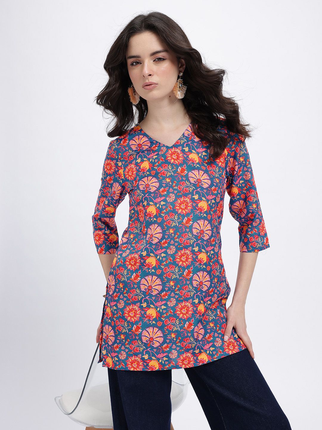 Anouk Rustic Floral Printed V-Neck Straight Kurti-picture-24