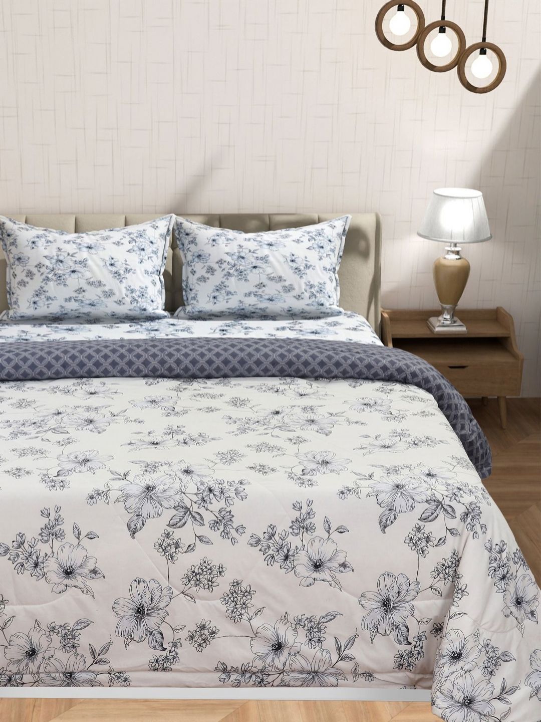 Florida White & Black Floral Polycotton 4 Piece Double Queen Superfine Bedding Set