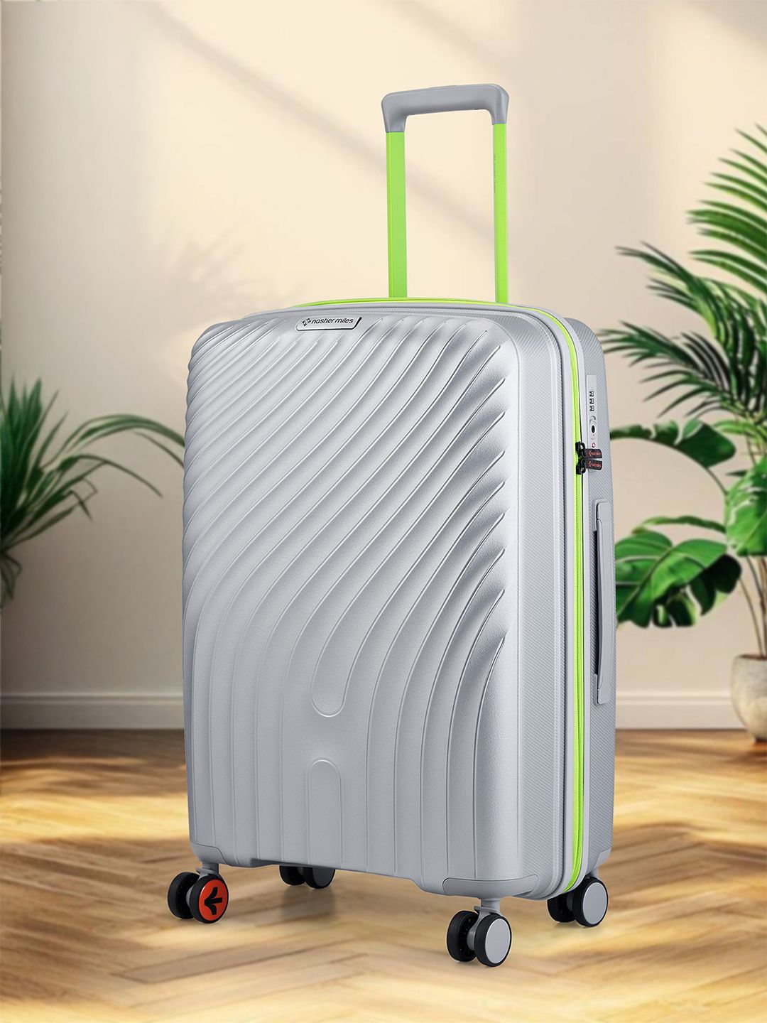 Nasher Miles Unisex Capri Hard-Sided Polypropylene Check-in Trolley Bag-picture-41