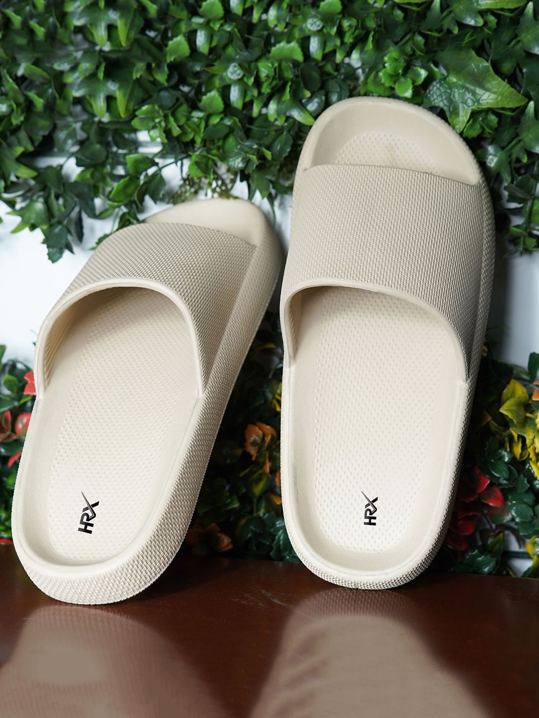 HRX by Hrithik Roshan Self Design Sliders-picture-41