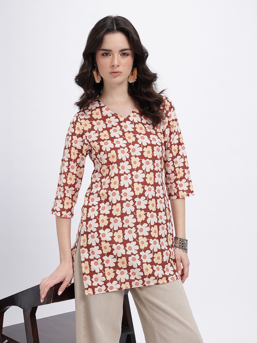 Anouk Rustic Floral Printed V-Neck Straight Kurti-picture-43