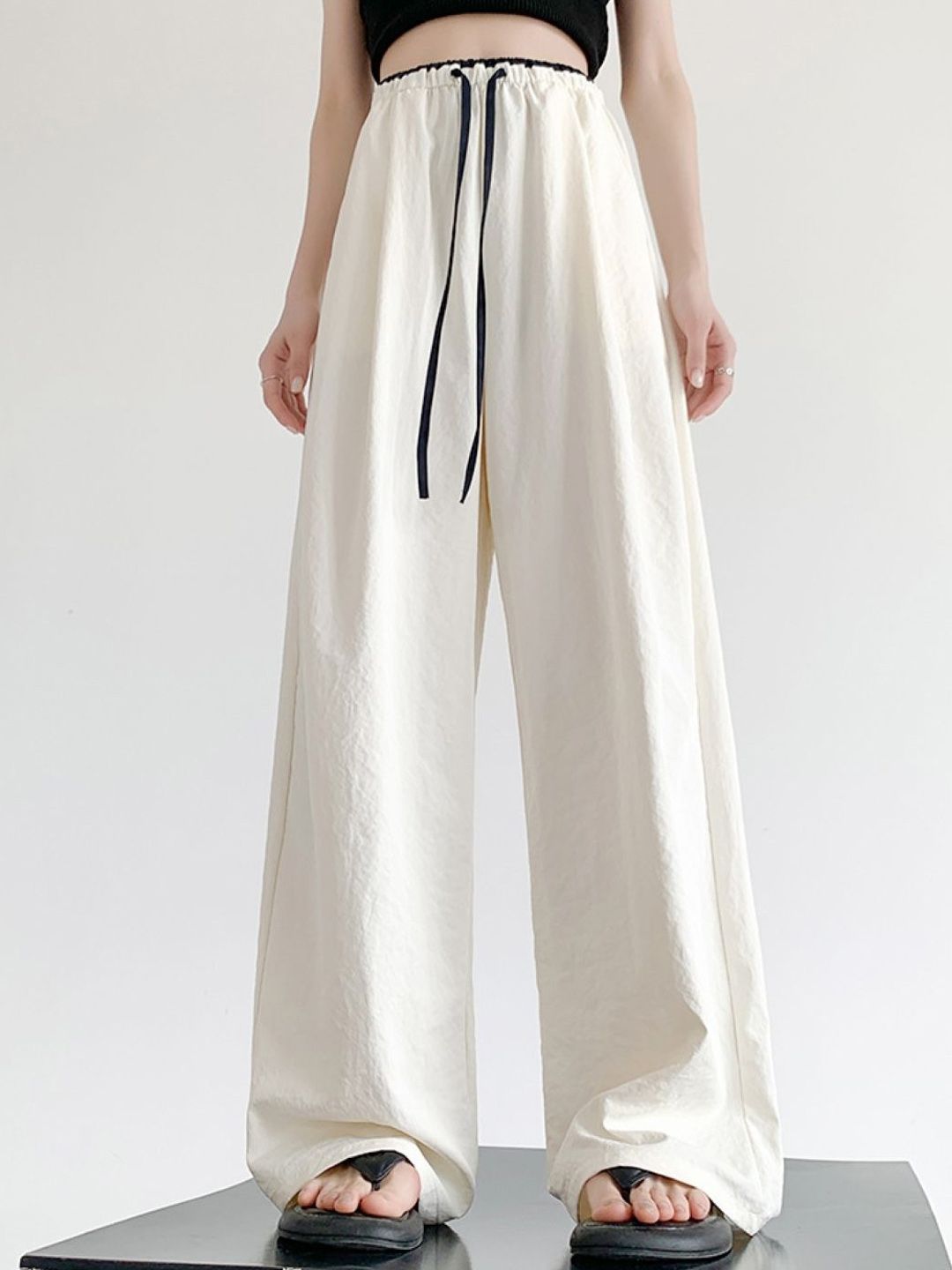 StyleCast Women Solid Mid-Rise Loose Fit Easy Wash Trousers-picture-35