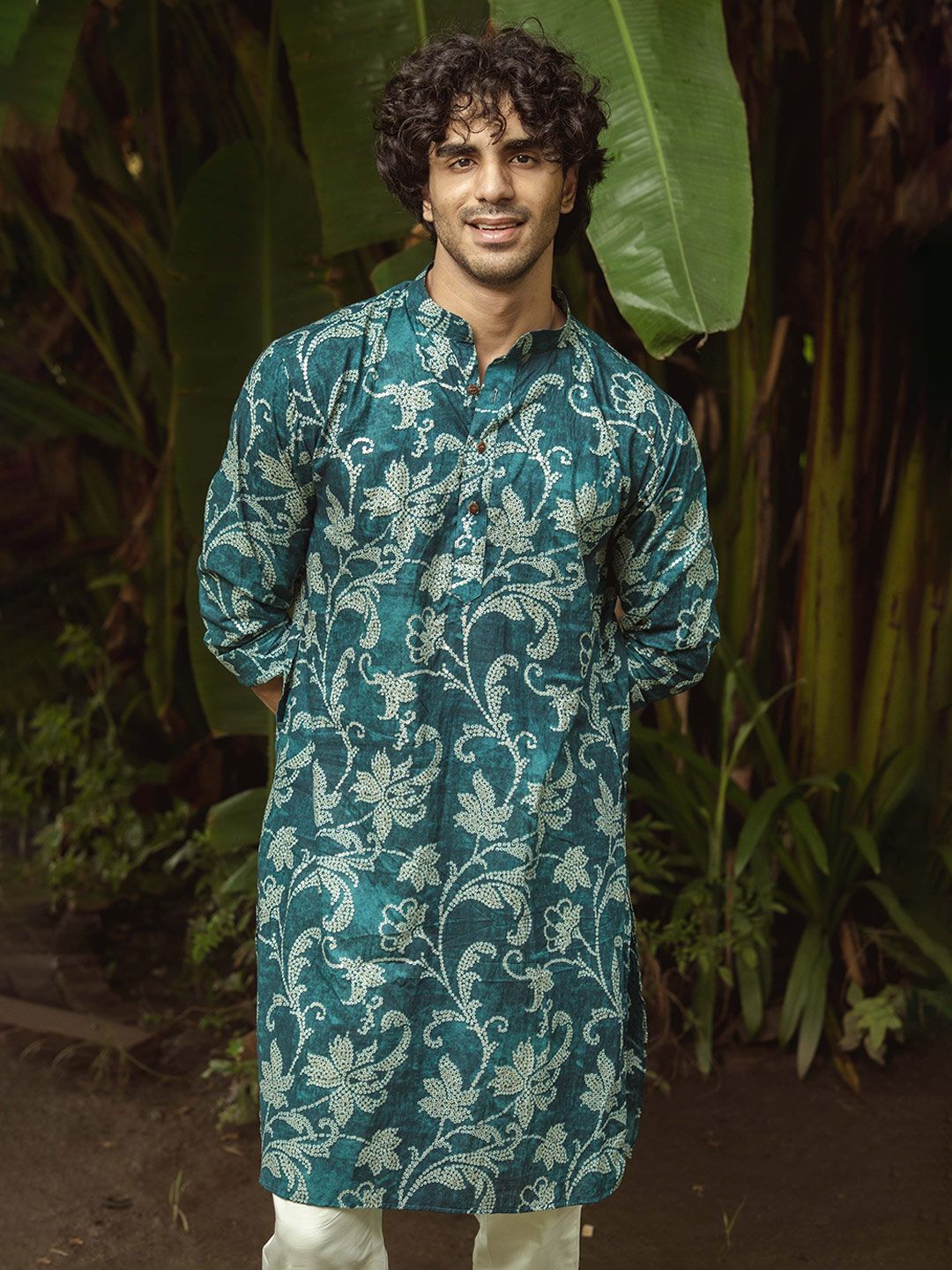 Shasak Men Mandarin Collar Straight Kurta-picture-21