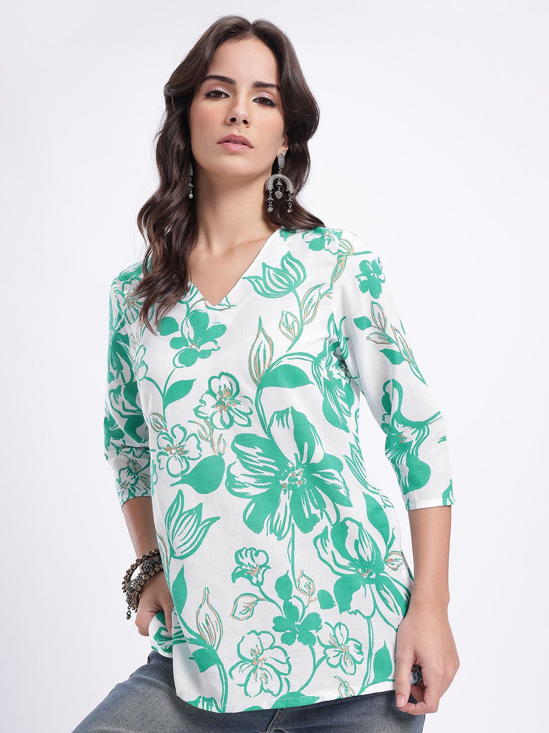 Anouk Rustic Geometric Printed V-Neck Straight Kurti-picture-17