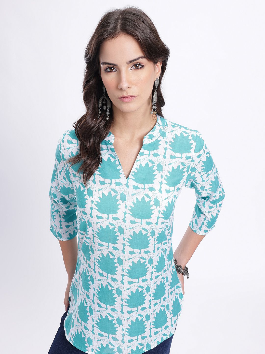 Anouk Rustic Floral Printed V-Neck Straight Kurta-image-48