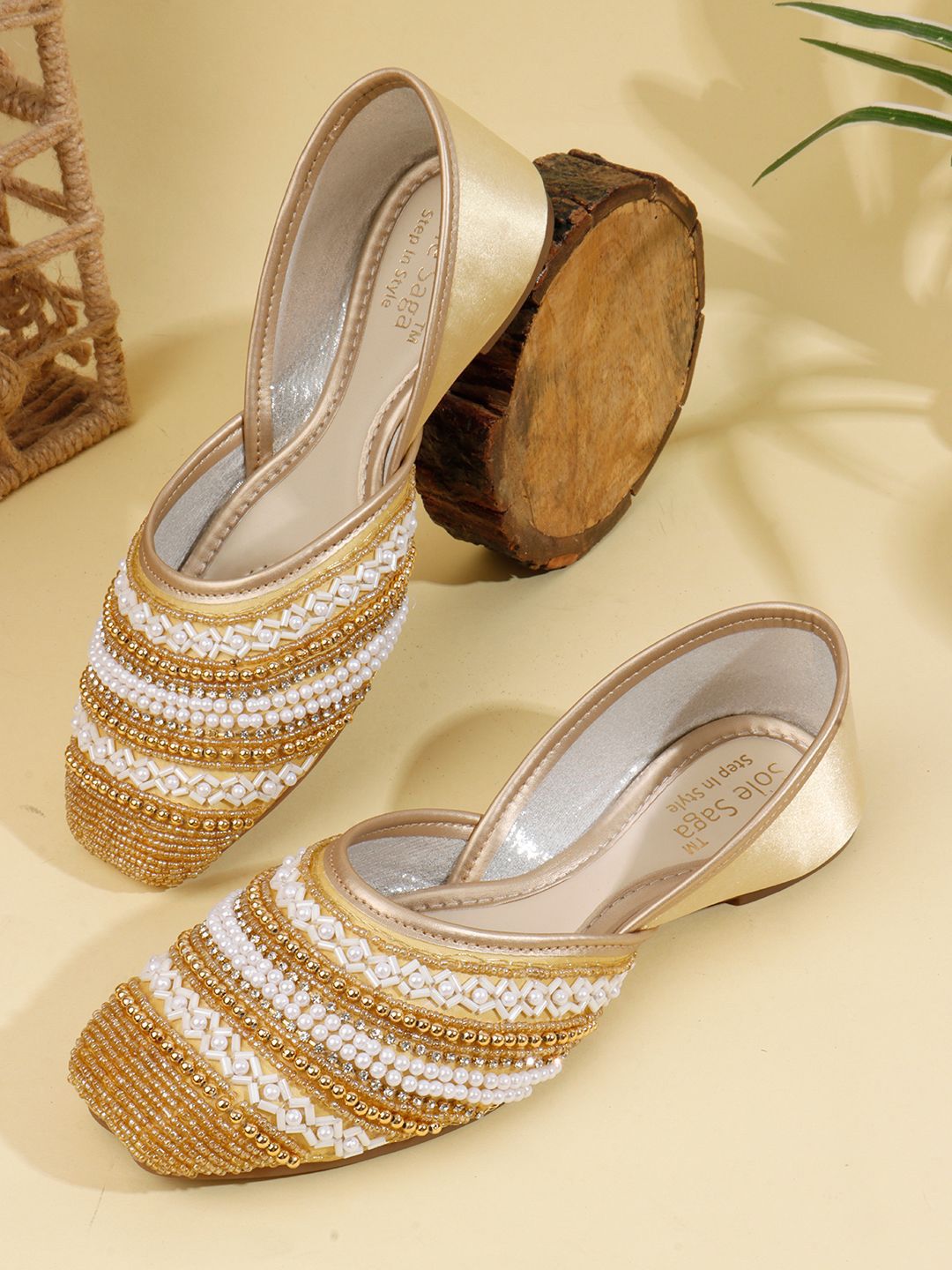 Sole Saga Embellished Mojaris-picture-18