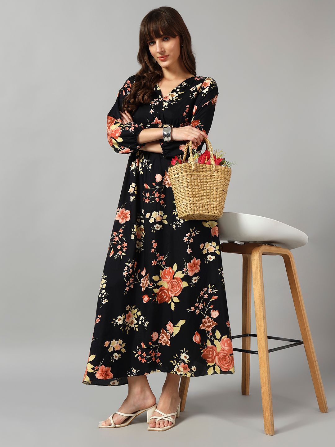 Raiyani Enterprise Floral Printed Tiered Fit & Flare Maxi Dress-picture-27
