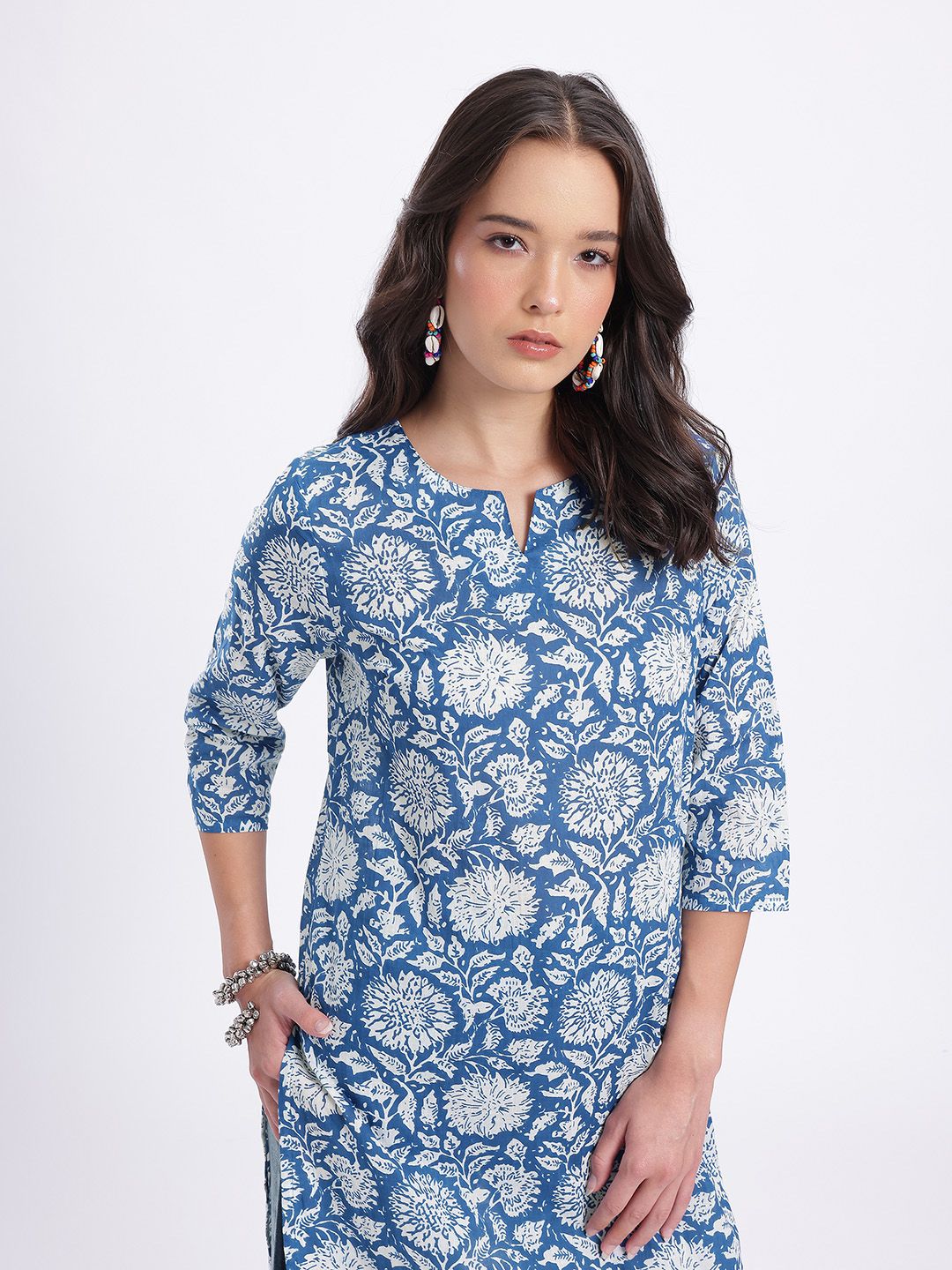 Anouk Rustic Floral Printed Kurta-image-12