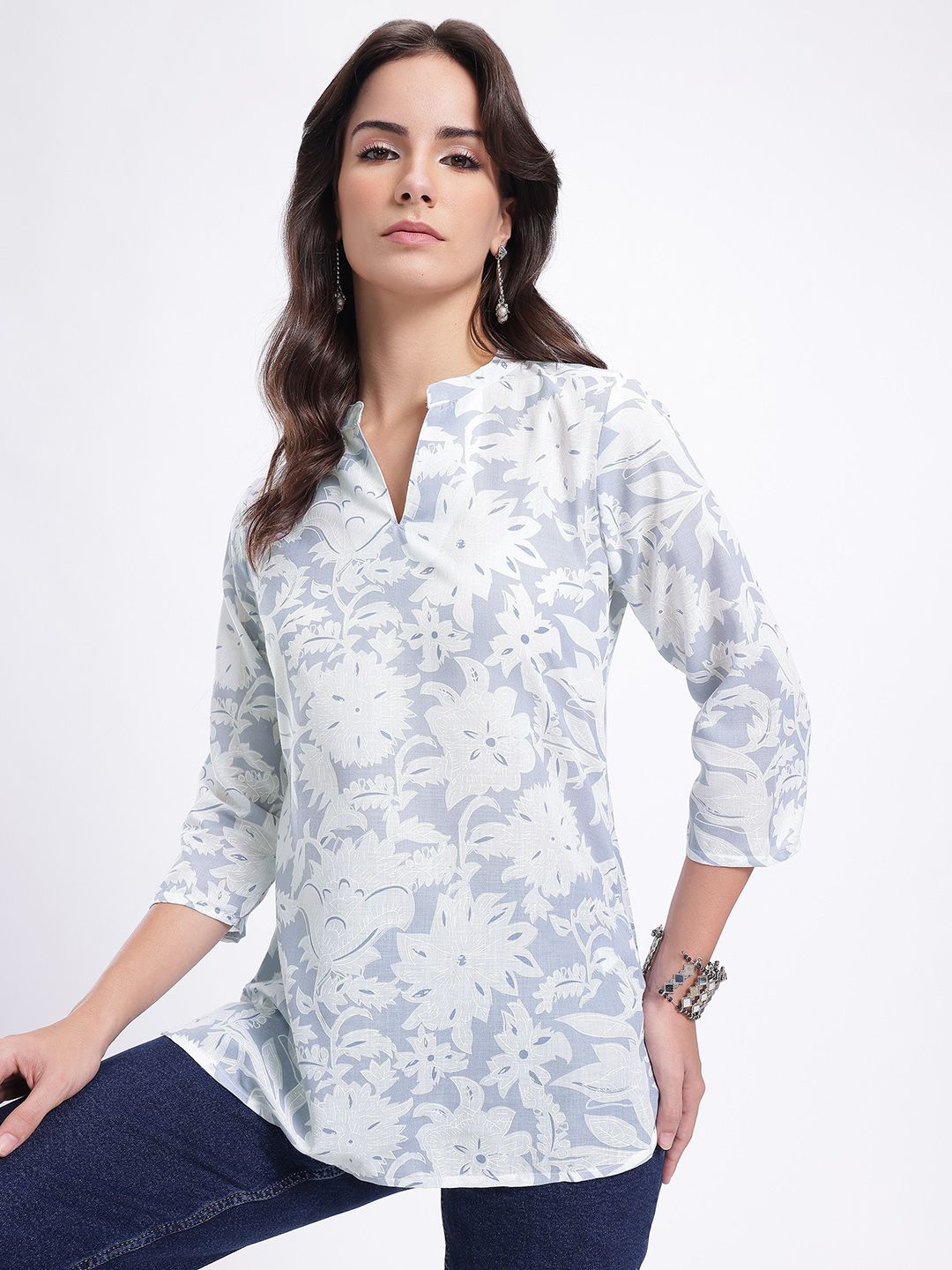 Anouk Rustic Floral Printed Mandarin Collar Straight Kurti-image-30