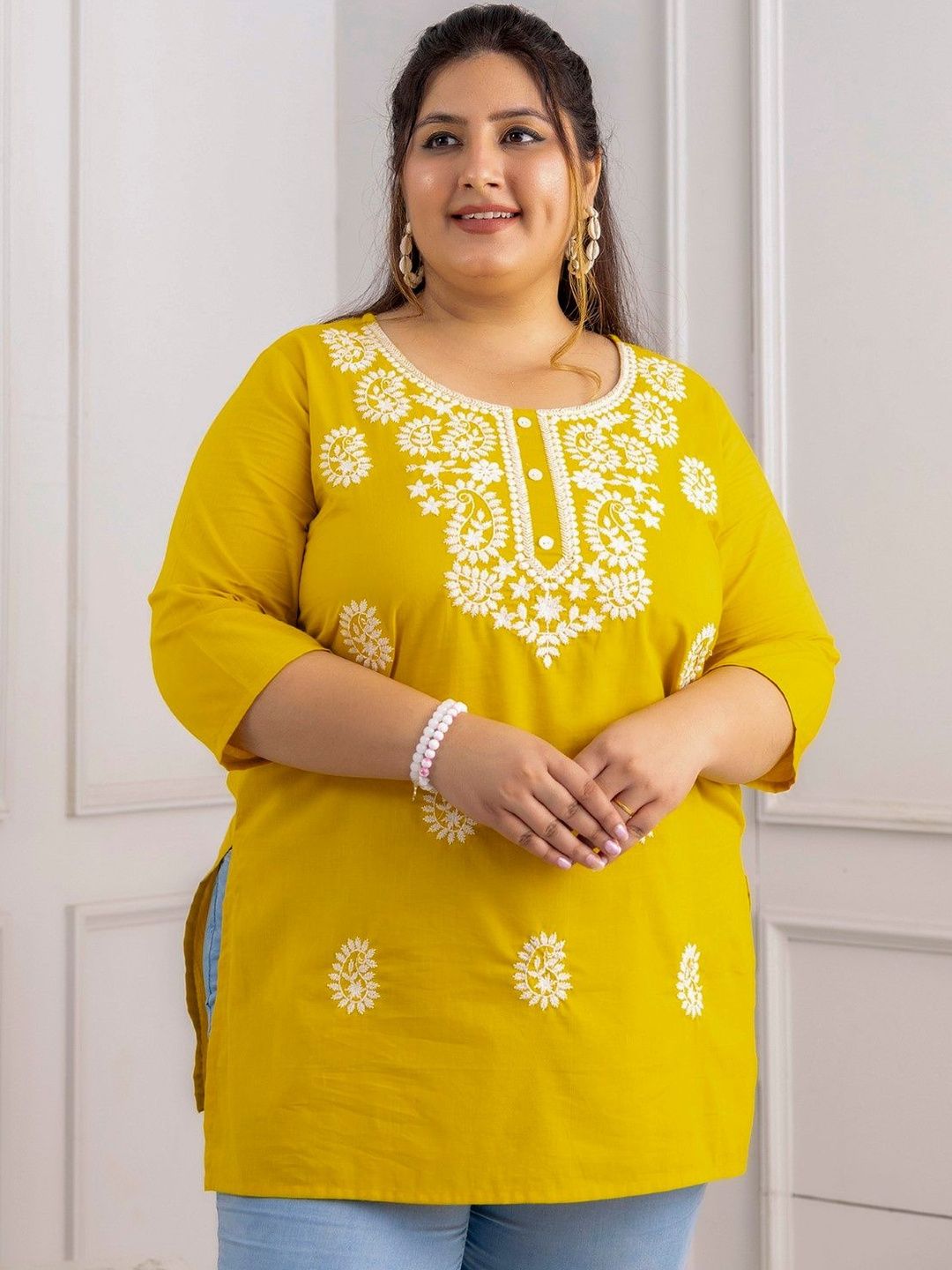 ROPADEMODA Women Plus Size Cotton Straight Kurtas-image-31