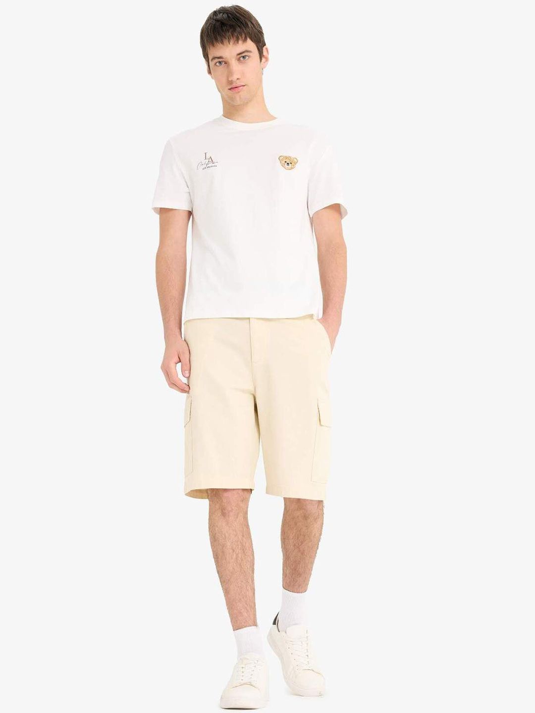 DeFacto Men Cotton Solid Mid-Rise Regular Fit Shorts-picture-23