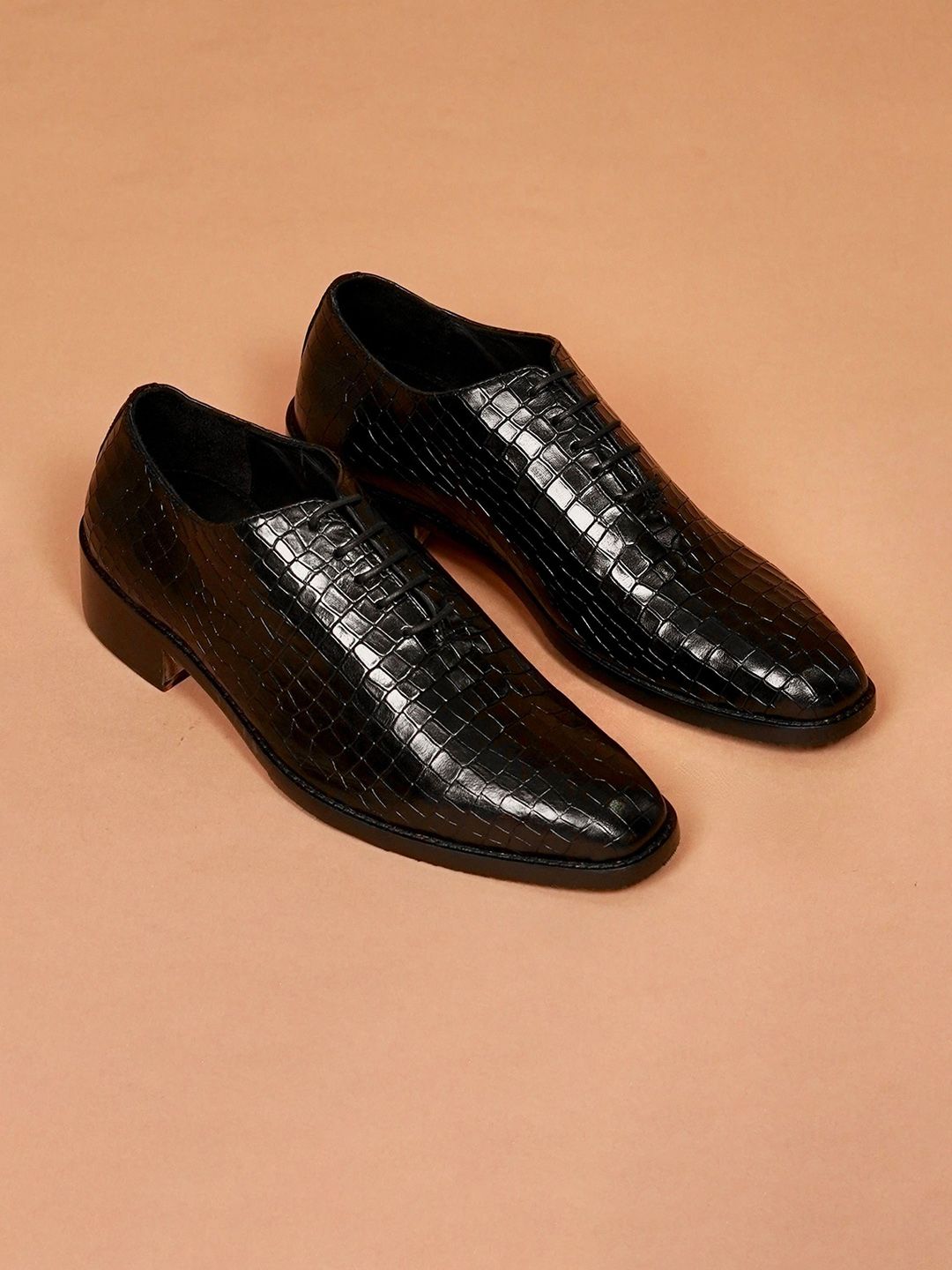 dmodot Men Leather Textured Round Toe Formal Oxfords-image-48