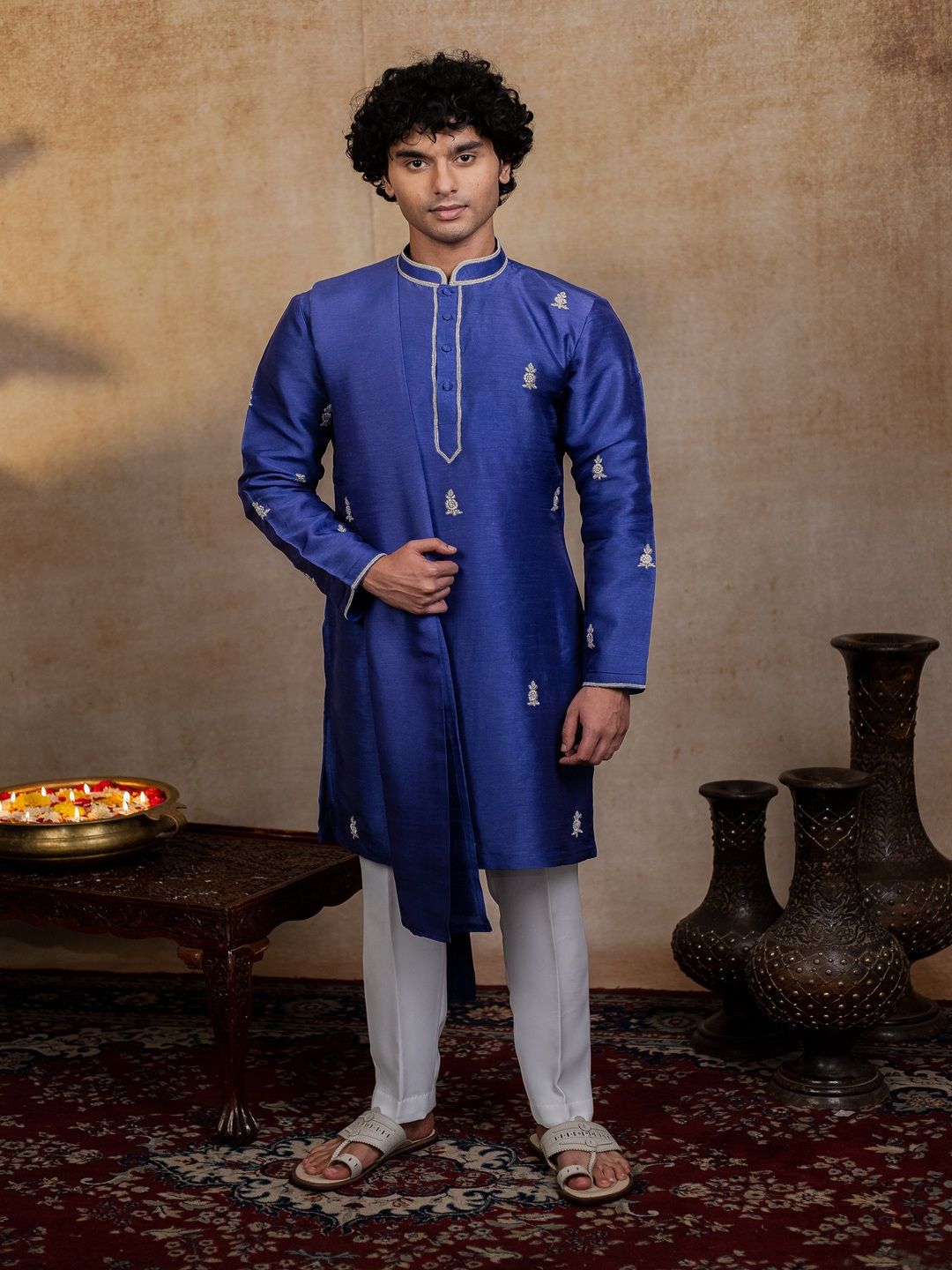 HILO DESIGN Men Raw Silk Kurta-picture-39