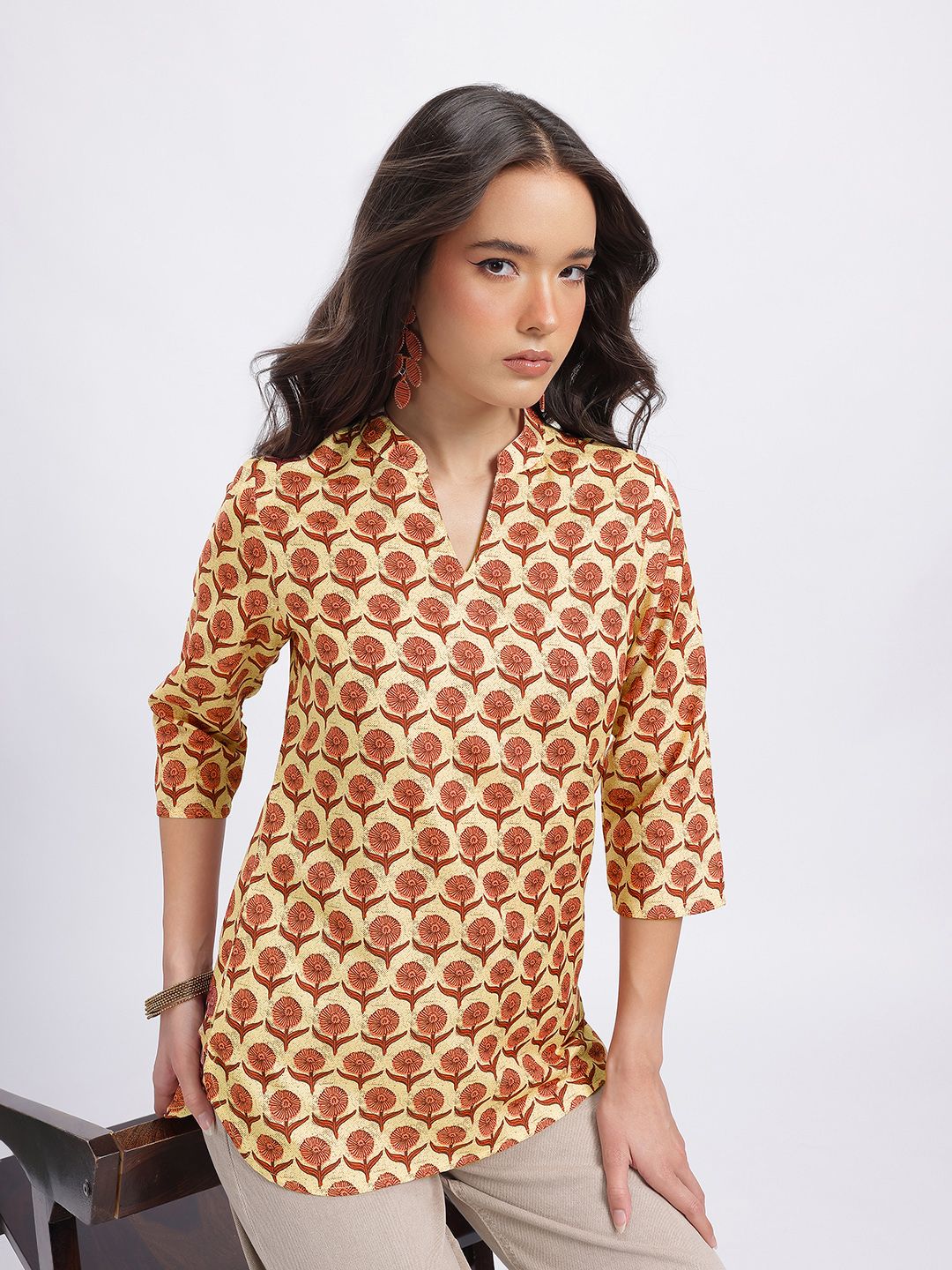 Anouk Rustic Floral Printed Mandarin Collar Straight Kurti-image-48