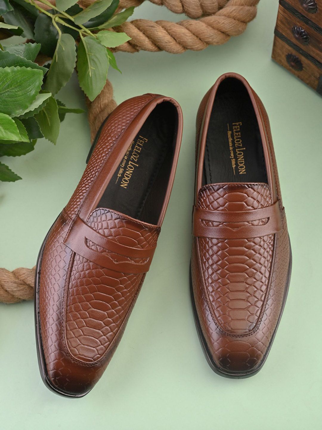 FELELOZ LONDON Men Leather Textured Formal Loafers-picture-36
