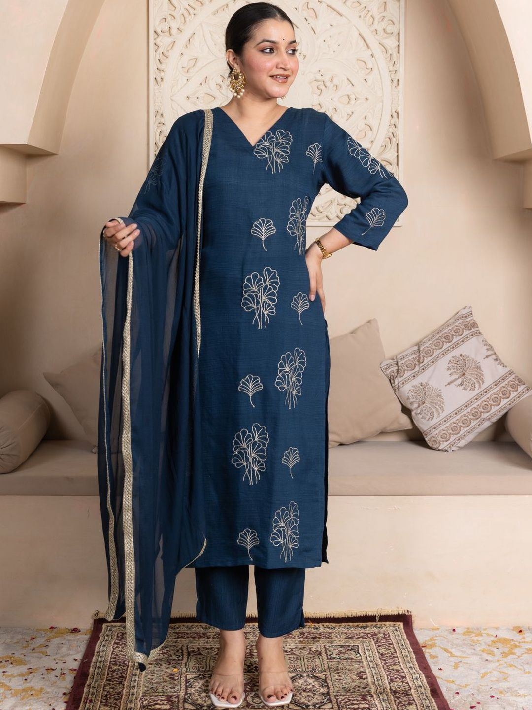 VredeVogel Women Floral Embroidered Kurta with Trousers & Dupatta-picture-15