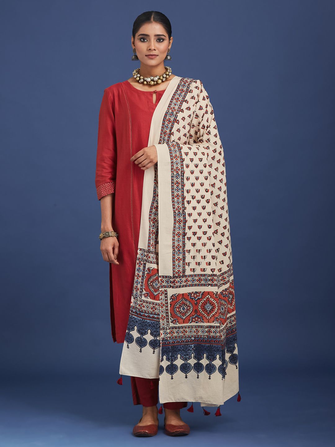 Taavi Floral Ajrakh Block Printed Pure Cotton Dupatta-picture-16