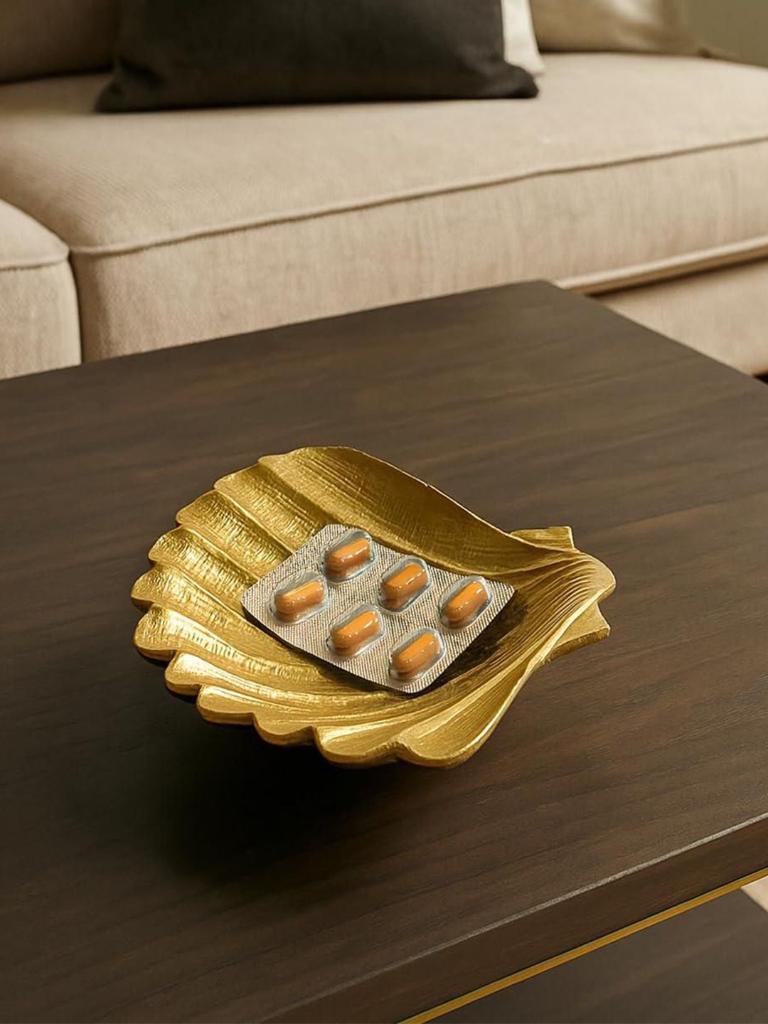 MARKET99 VON CASA Gold Toned Ribbed Decorative Platter Bowl-image-5