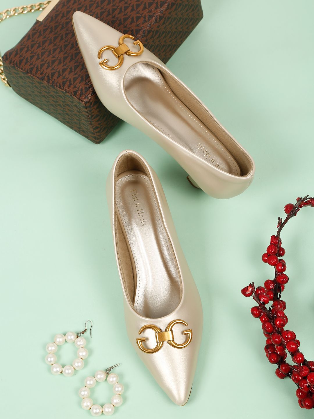 Flat n Heels Women Solid Kitten Heel Pumps-picture-23