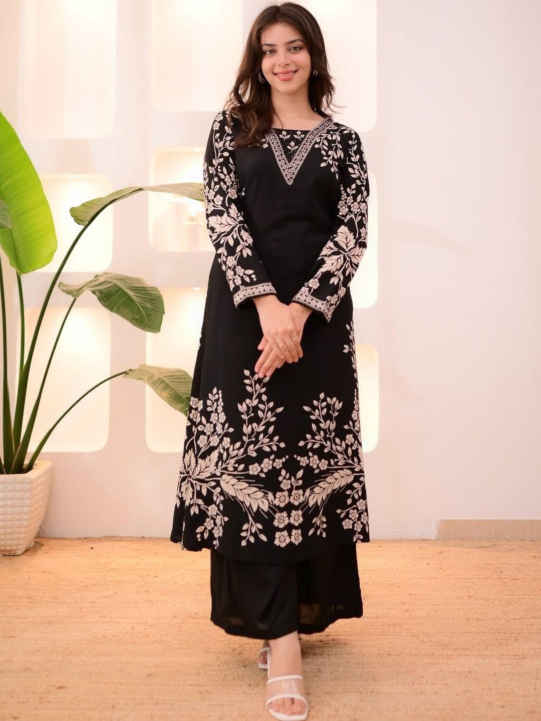 Moda Rapido Women Floral Embroidered Regular Kurta with Palazzos-image-15