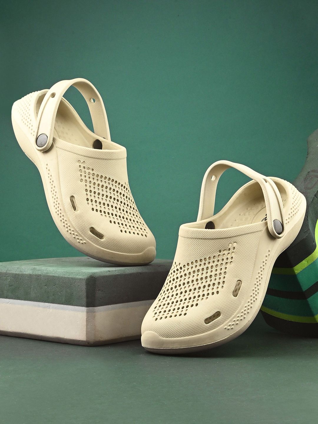 HRX by Hrithik Roshan Men Casual Clogs-picture-47
