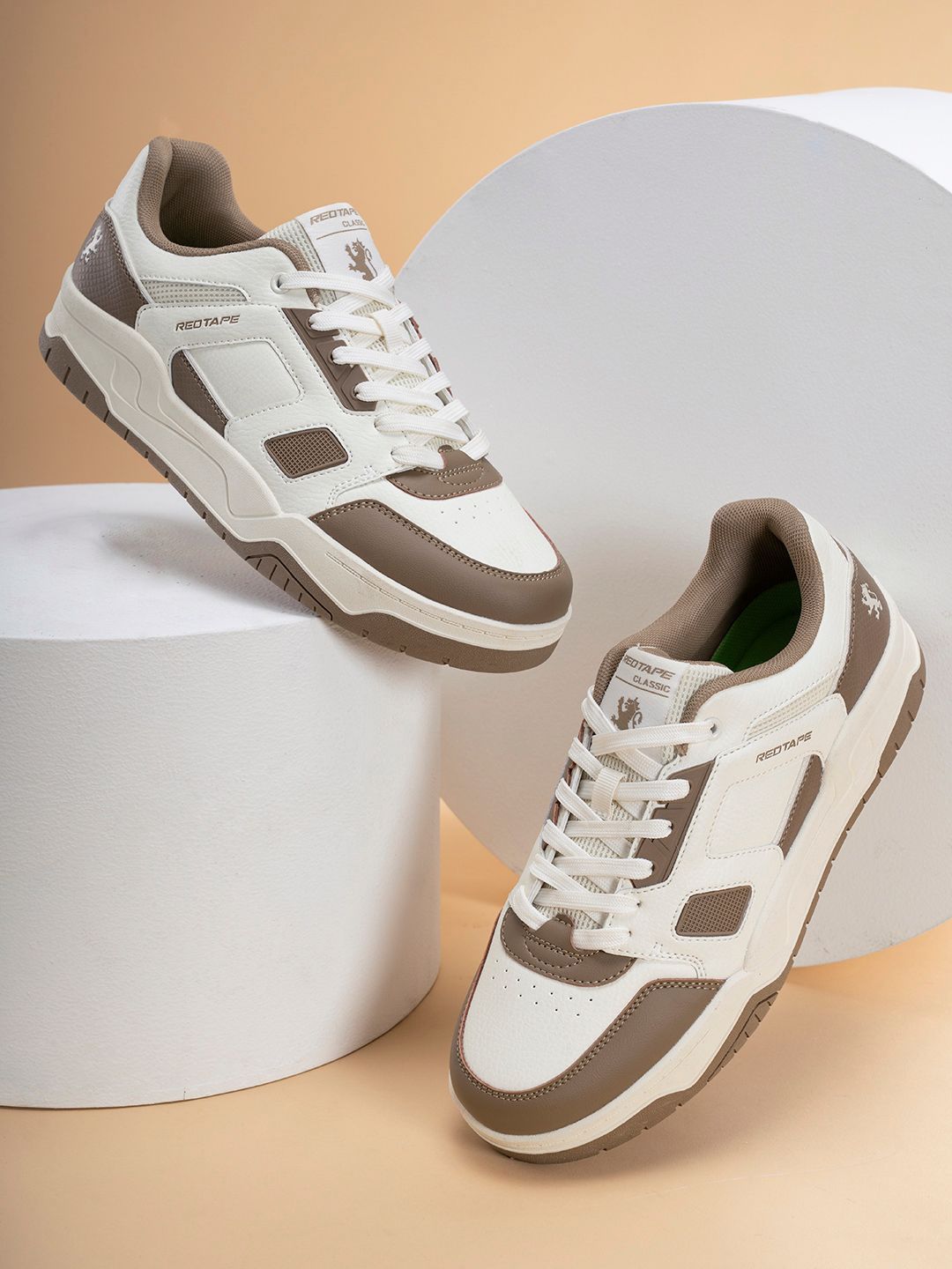 Red Tape Men Colourblocked Round Toe Lace-Ups Sneakers