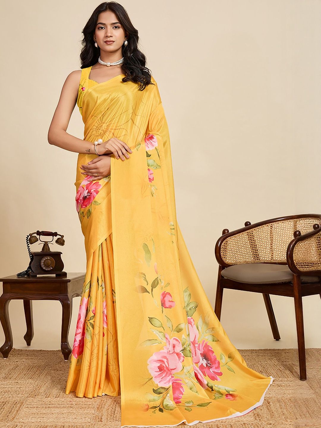 Mitera Floral Printed Saree With Unstithced Blouse Piece-picture-31