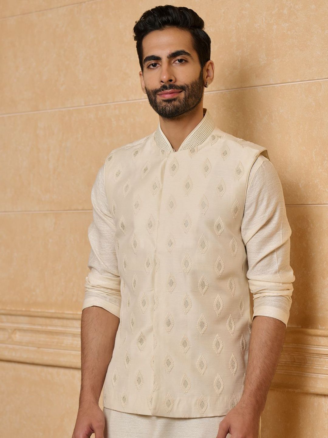 Tasva Men Embroidered Bundi Nehru Jacket-picture-10