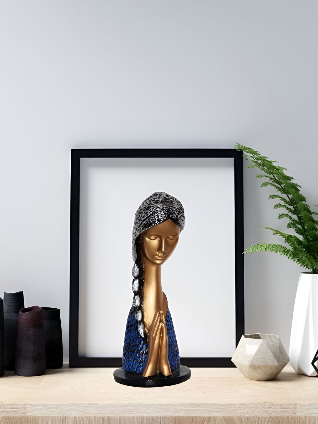 MISS PEACH Blue & Gold-Toned Welcome Lady Showpiece-image-28