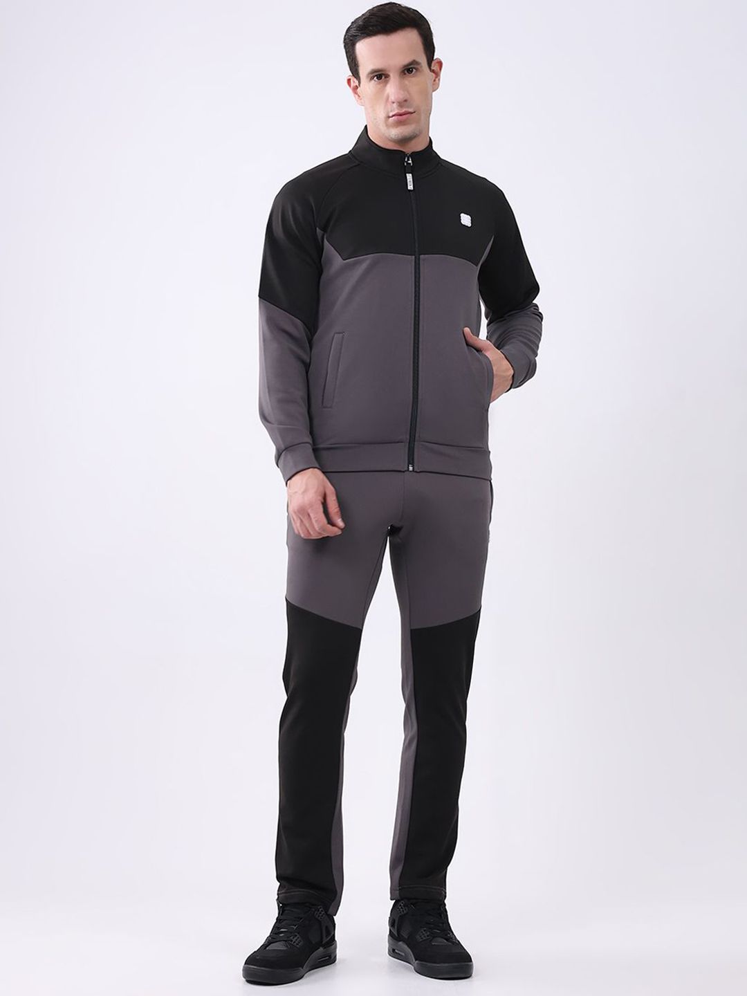 rock.it Men Colourblocked Mid-Rise Mock Collar Long Sleeves Tracksuit-picture-38