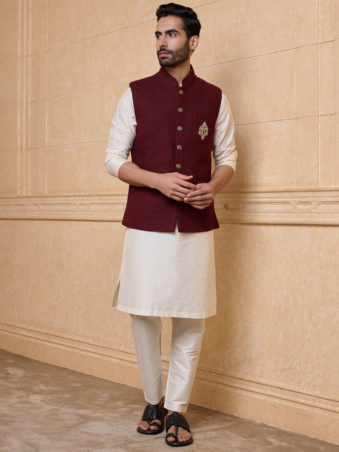 Tasva Men Embroidered Cotton Bundi Nehru Jacket-picture-57