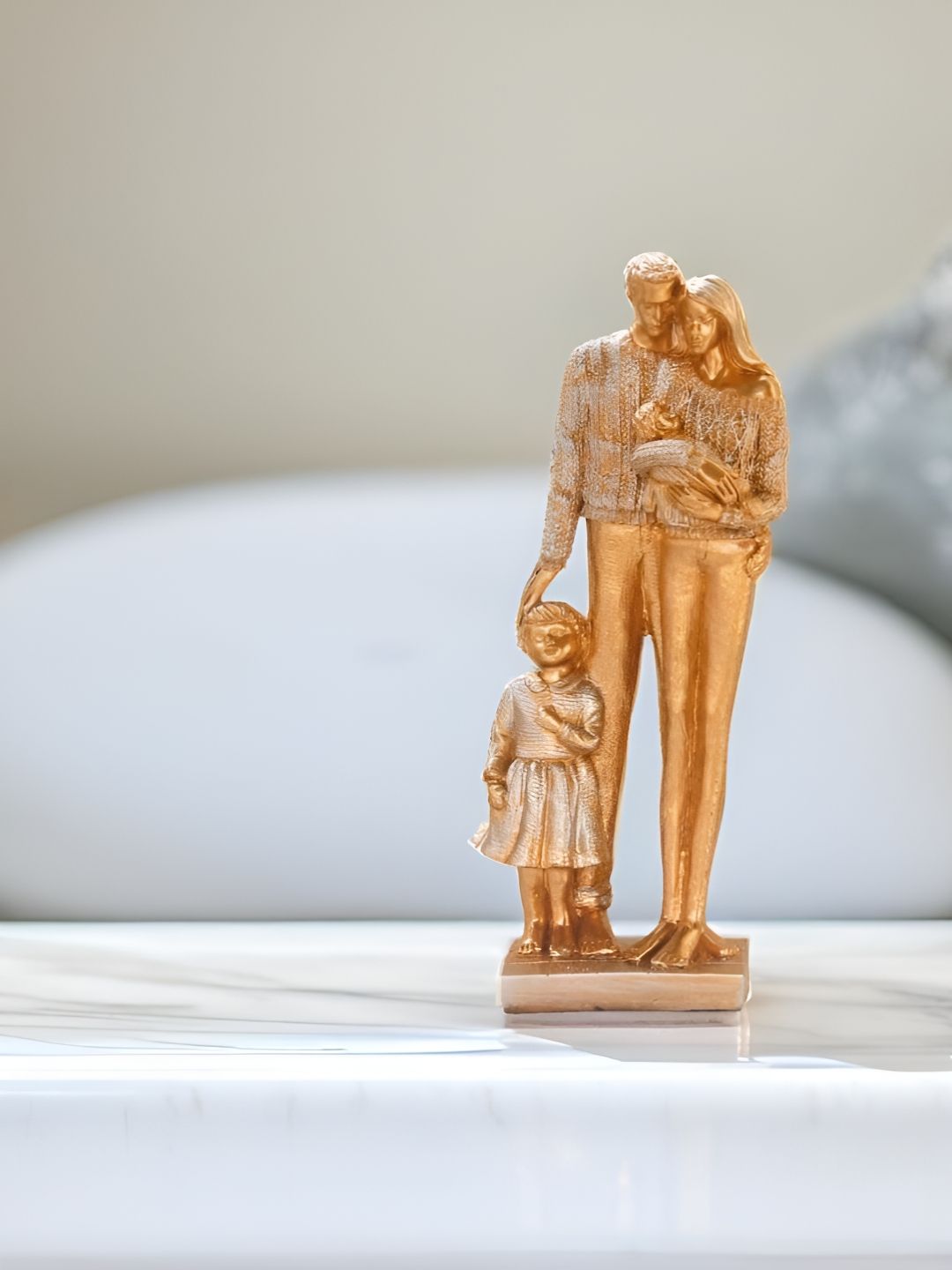 MISS PEACH Gold Toned Love Couple Showpiece-picture-40