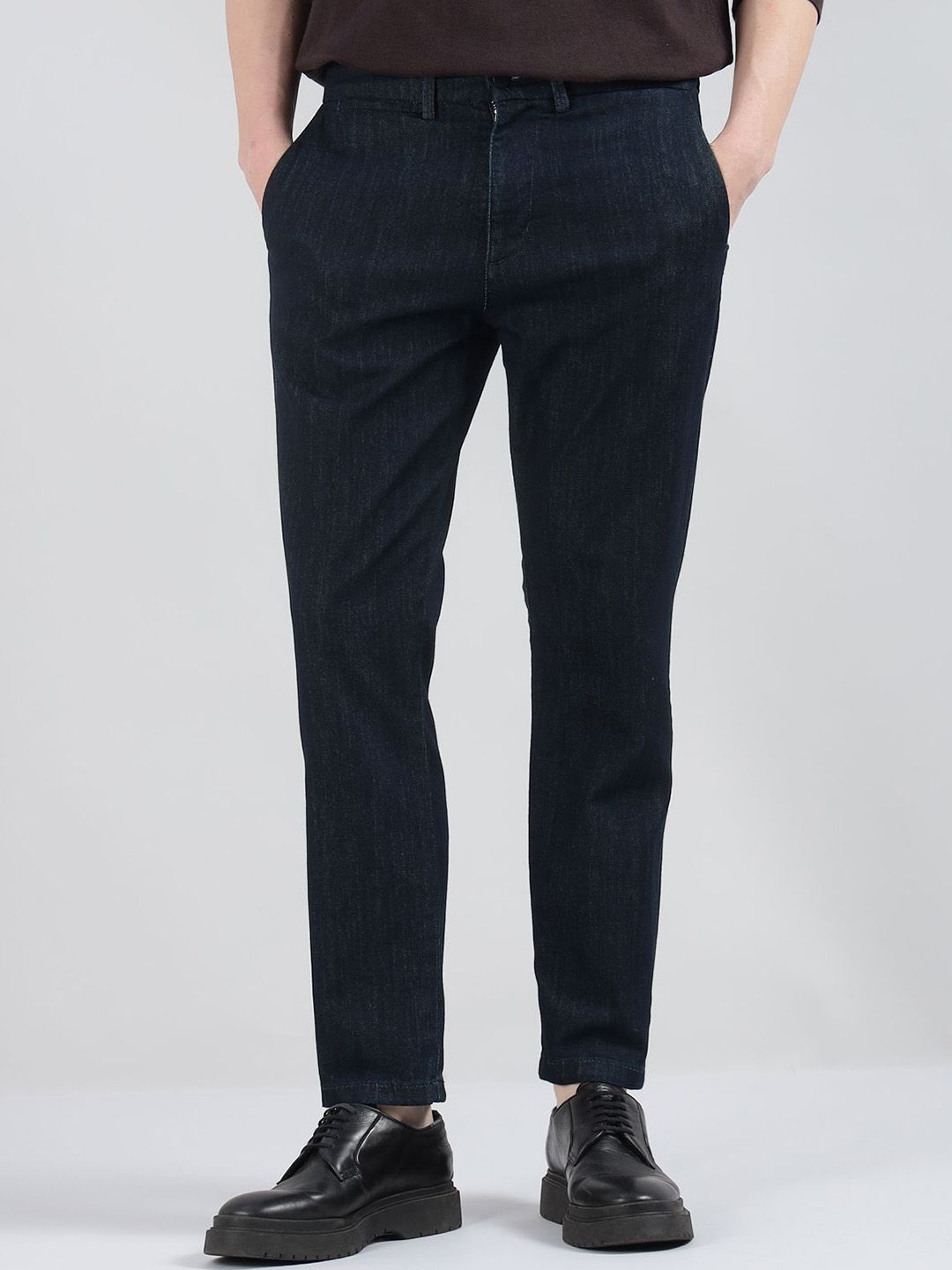 Fred Perry Men Regular Fit Mid-Rise Trousers-picture-34