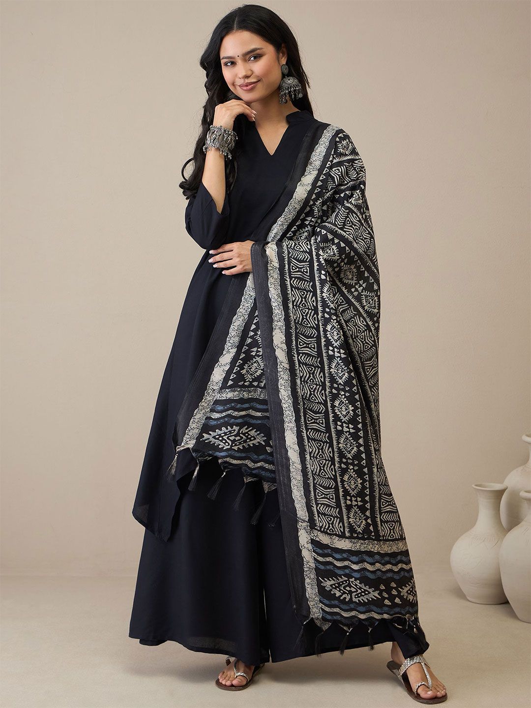 InWeave Ethnic Motifs Printed Tasselled Dupatta-picture-11