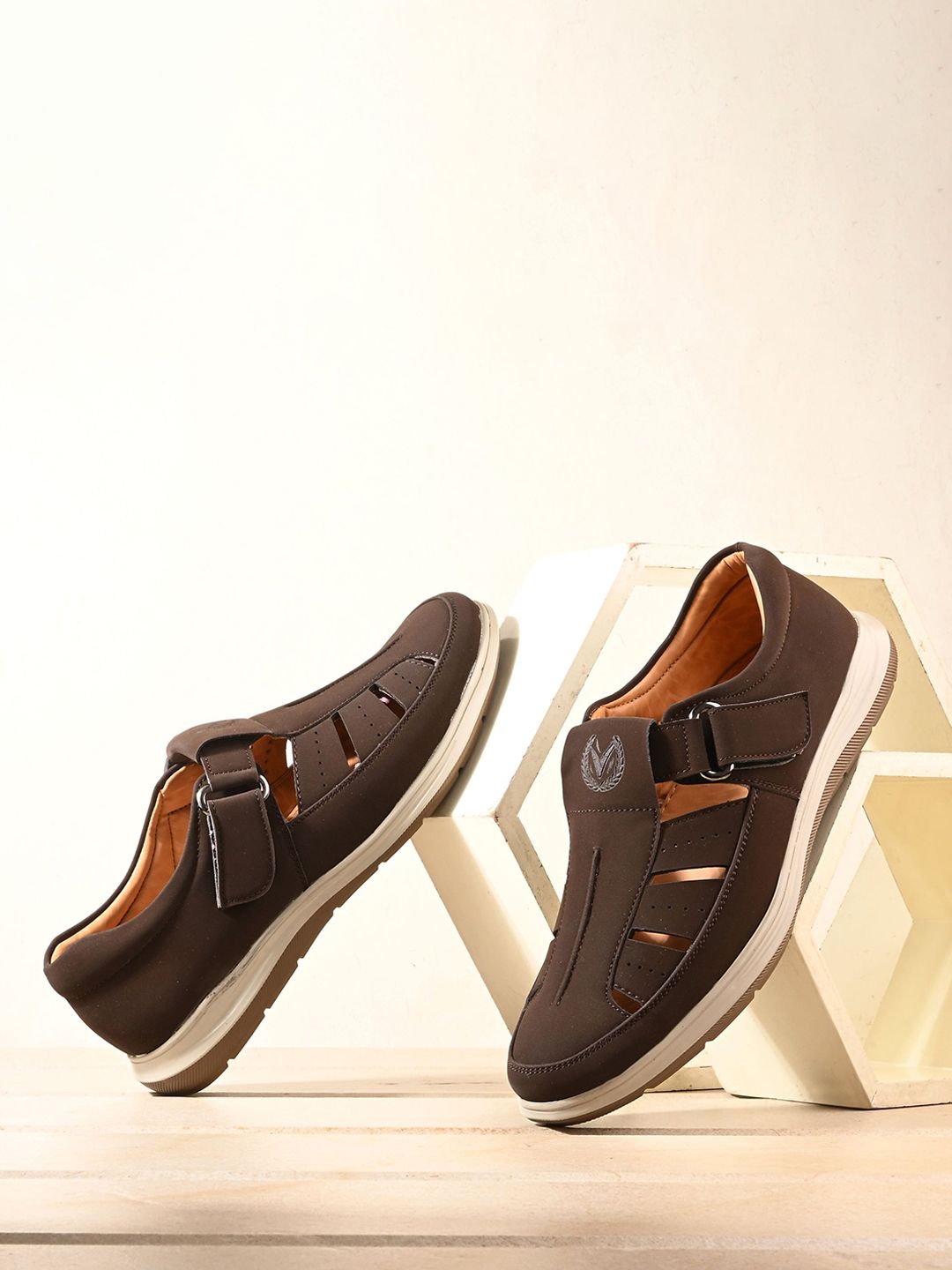 Vellinto Ethnic Comfort Sandals-picture-14