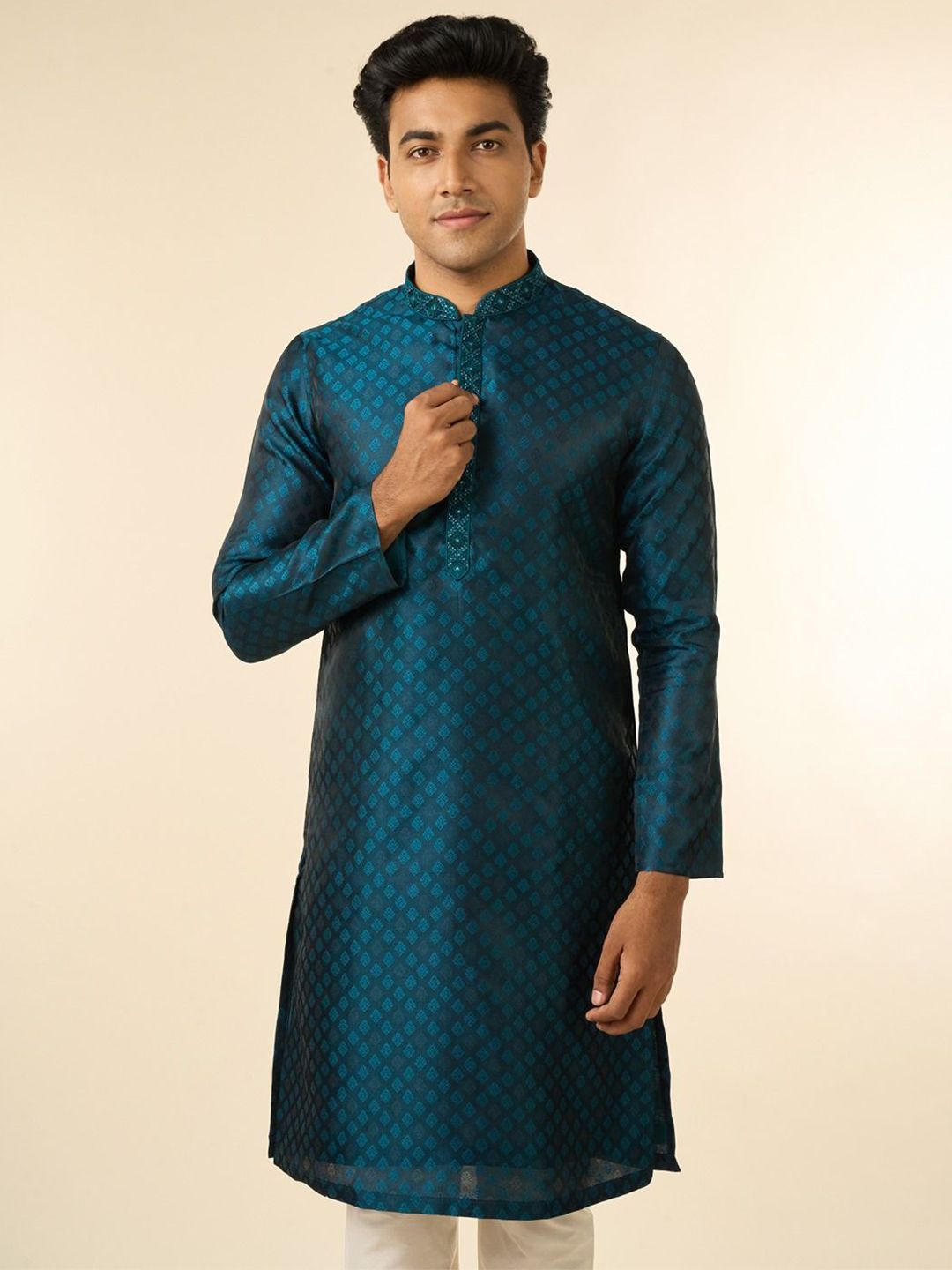 Diwas by Manyavar Geometric Woven Design Mandarin Collar Straight Kurta-picture-10