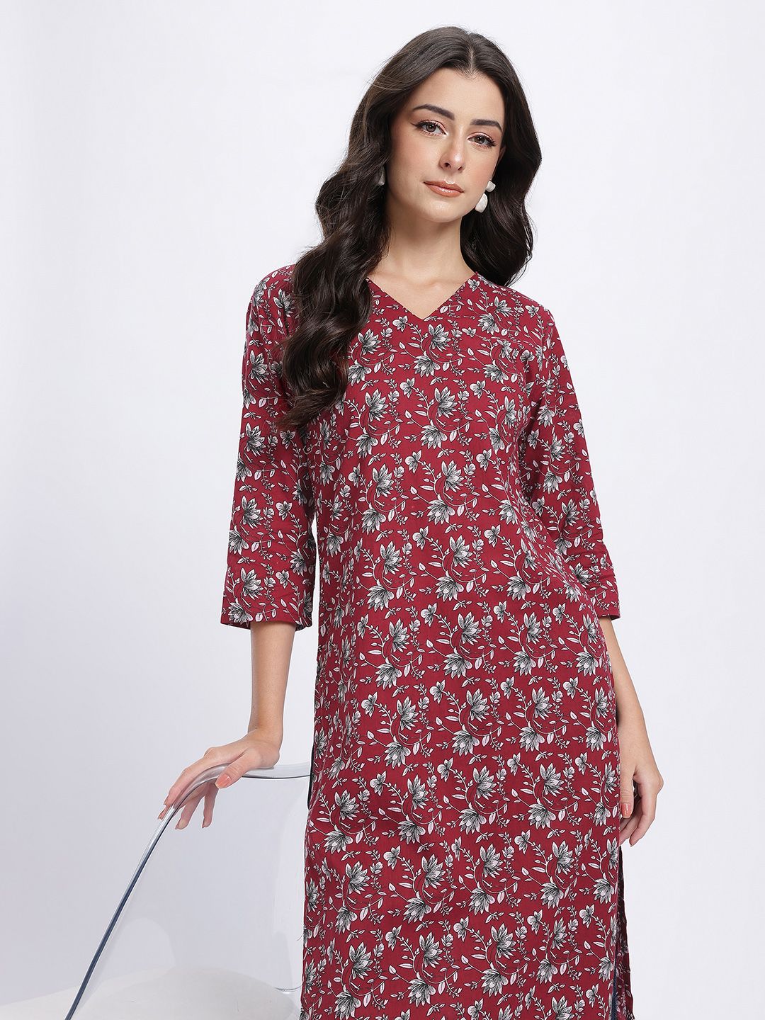 Anouk Rustic Floral Printed V-Neck Straight Kurta-picture-34