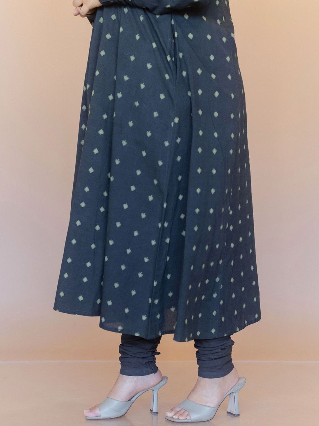 THE INDIAN ETHNIC CO Women Slim Fit Cotton Churidar-picture-16
