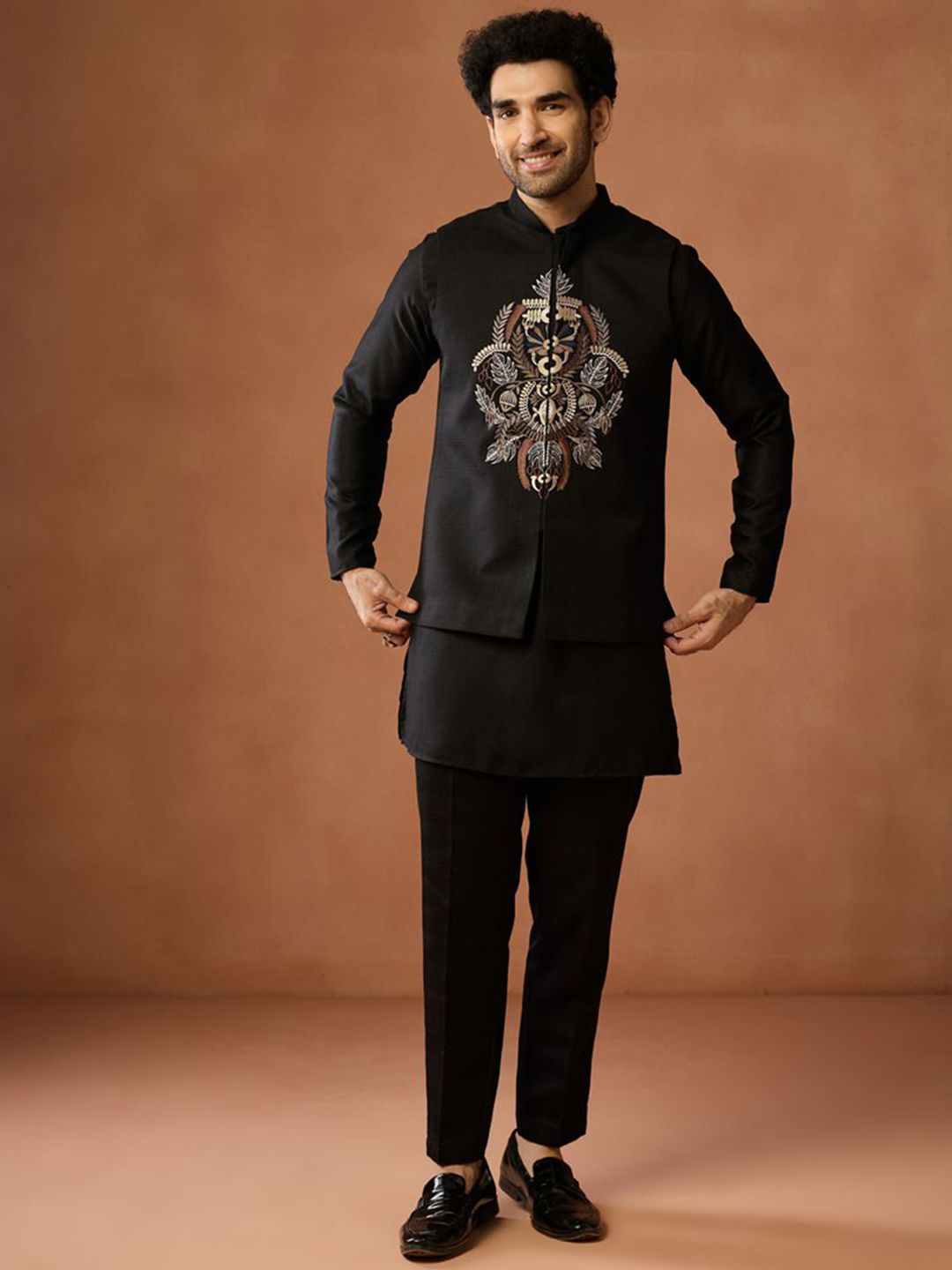 KISAH Men Black Embroidered Bandhgala Woven Nehru Jackets