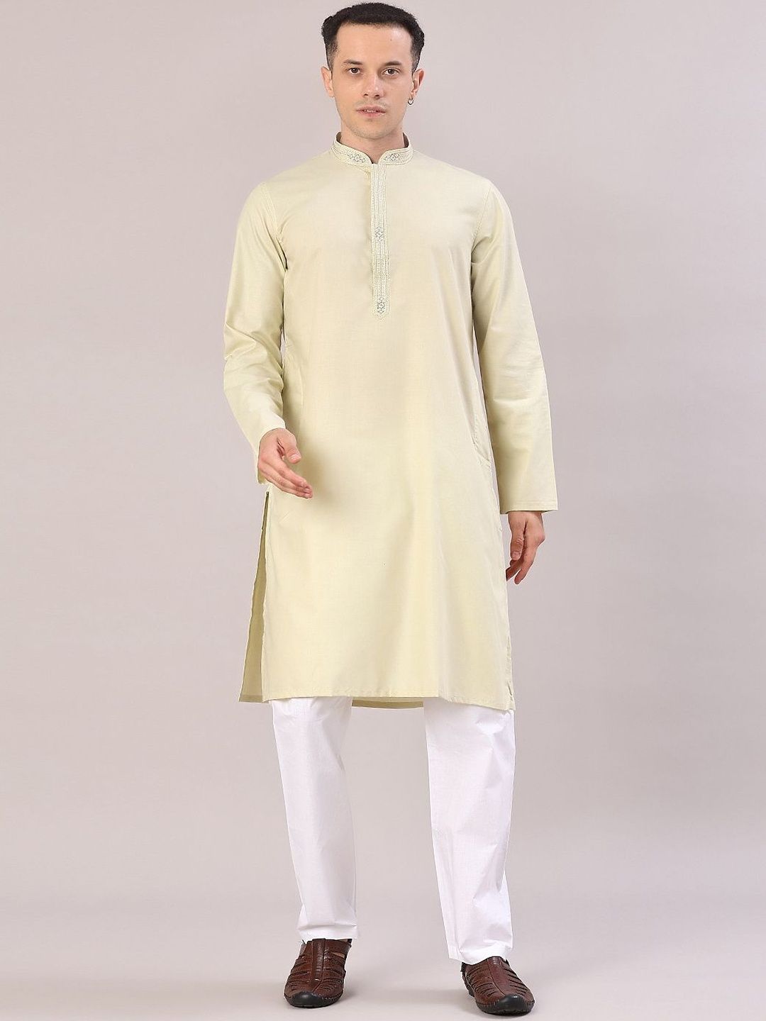 V-Mart Men Embroidered Thread Work Mandarin Collar Kurta Set-picture-38