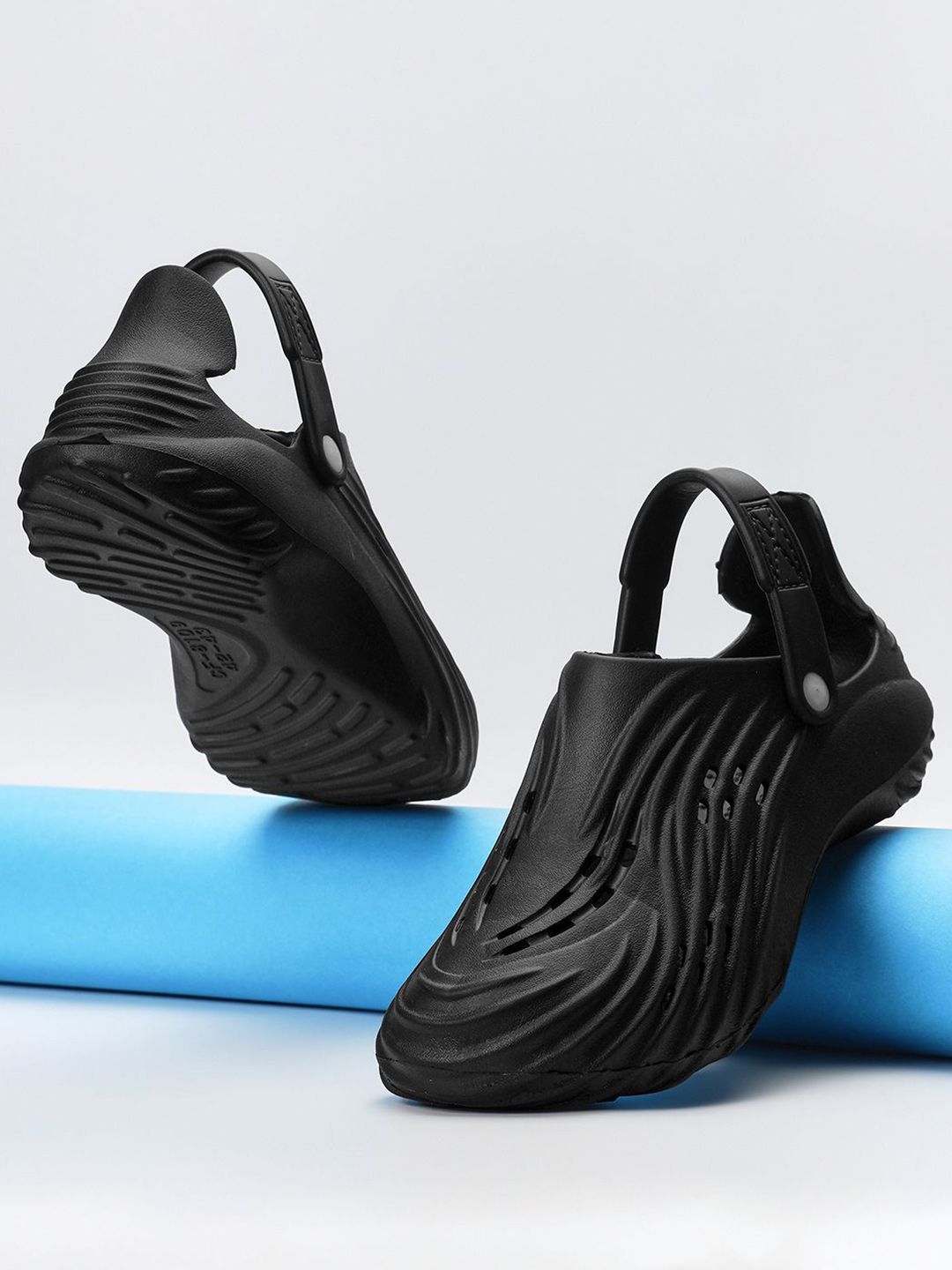 HRX by Hrithik Roshan Men Solid EVA Running Clogs Flip Flops-image-37
