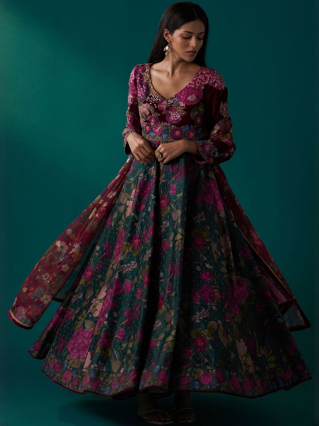 WISHFUL Floral Printed Empire Thread Work Anarkali Kurta With Churidar & Dupatta-image-7