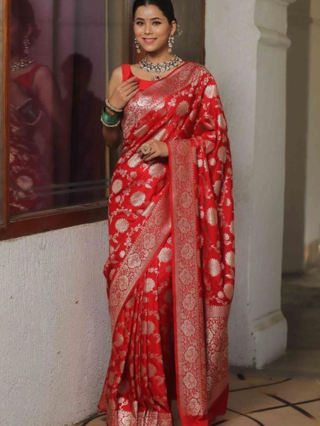 KALINI Floral Zari Silk Blend Handloom Banarasi Saree-picture-23