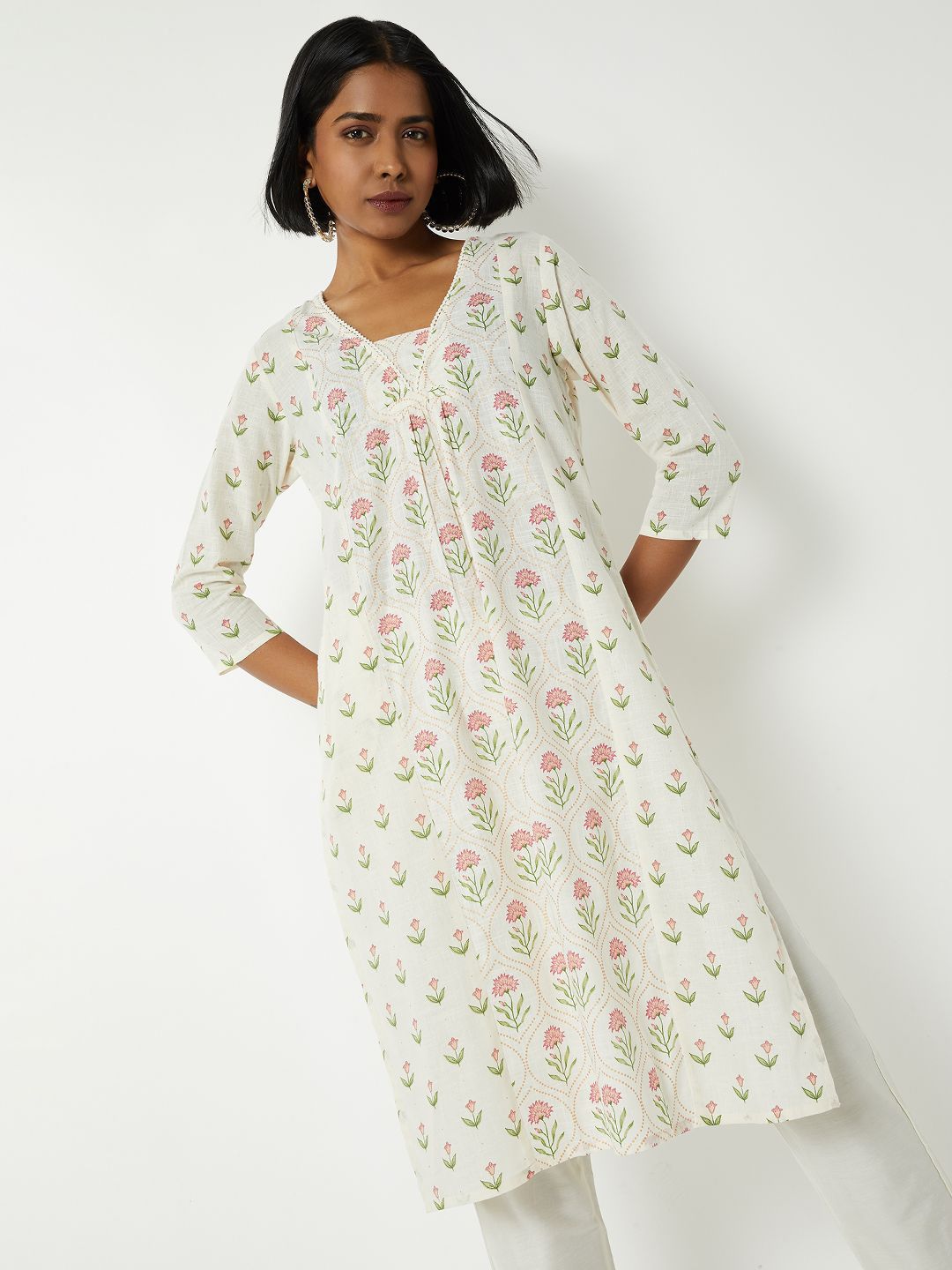max Floral Printed V-Neck Straight Cotton Kurta-picture-36