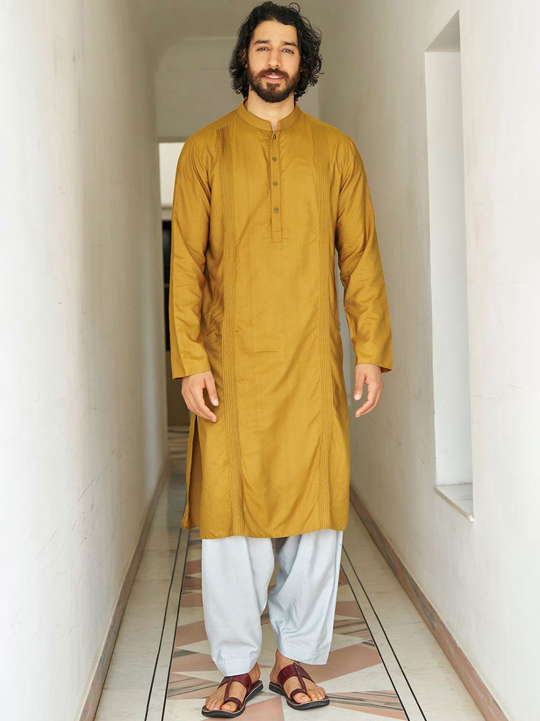 Andamen Men Mandarin Collar Long Sleeves Pleated Straight Kurta-picture-21